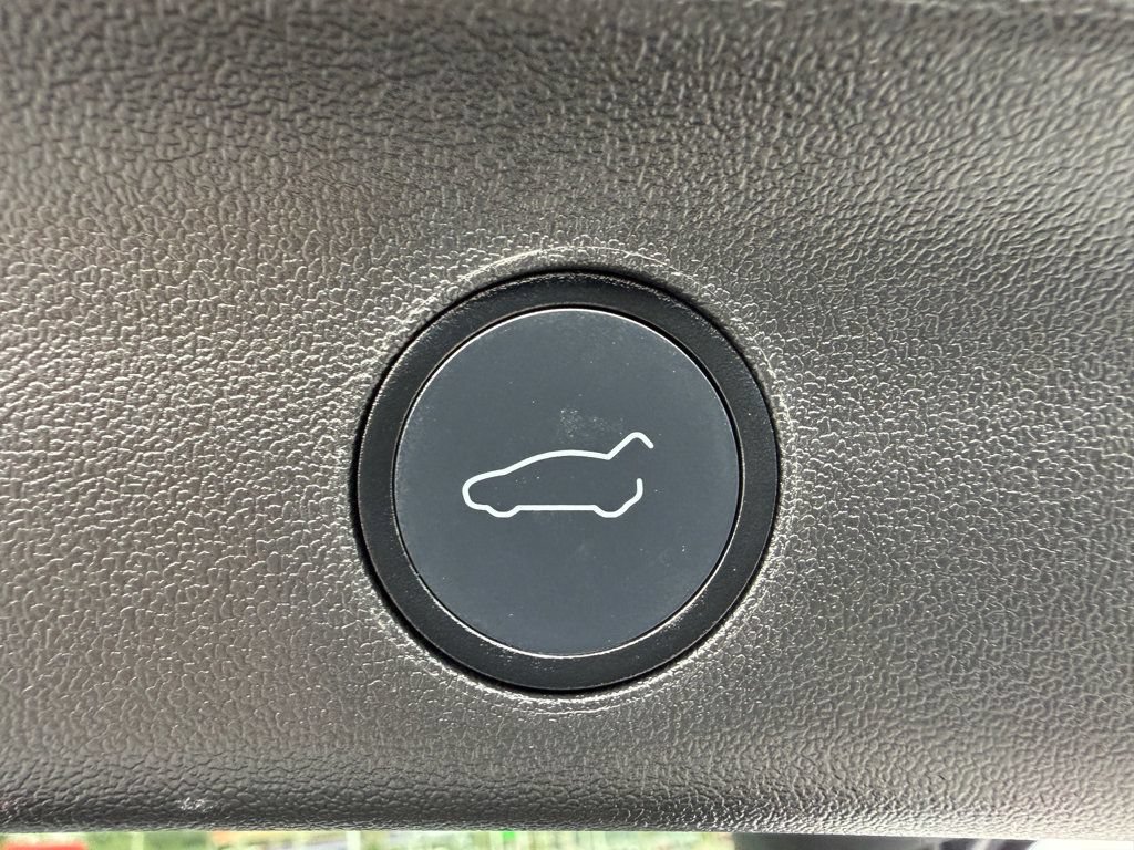 Used 2022 Tesla Model Y Performance AWD/4WD image 24