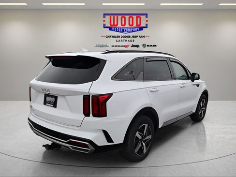Used 2023 Kia Sorento S w/ Panoramic Sunroof Package FWD image 5