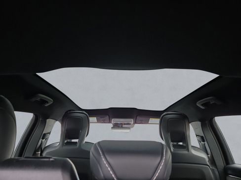 Certified 2025 Ford Mustang Mach-E GT image 25