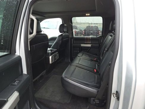 Used 2016 Ford F150 Lariat image 17