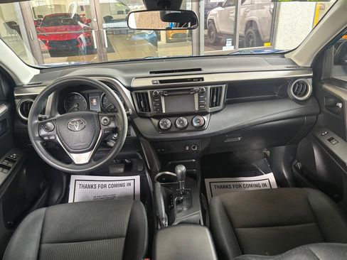 Used 2018 Toyota RAV4 LE w/ All Weather Liner Package image 26