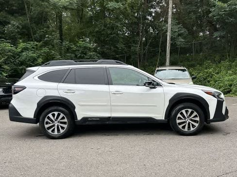 Certified 2024 Subaru Outback Premium AWD/4WD image 3