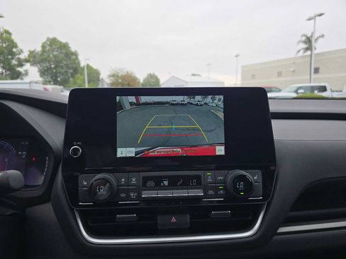 Used 2026 Toyota Grand Highlander FWD image 29