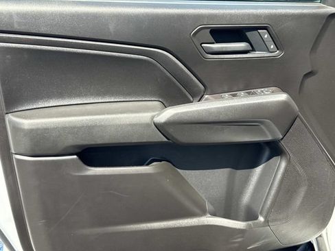 Used 2026 Chevrolet Colorado W/T w/ Advanced Trailering Package RWD image 21