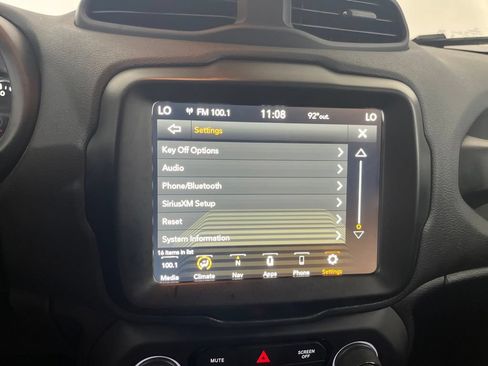 Used 2023 Jeep Renegade Latitude AWD/4WD image 69