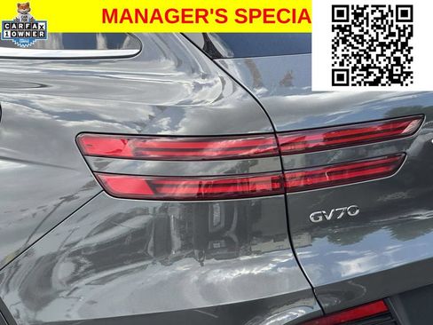 Used 2025 Genesis GV70 2.5T AWD/4WD image 9