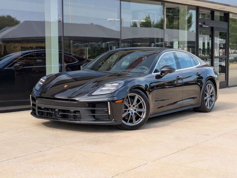 New 2025 Porsche Panamera image 1