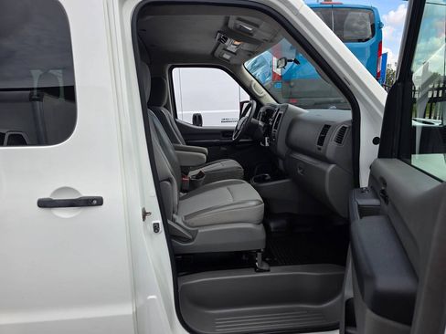 Used 2018 Nissan NV 3500 S RWD image 17