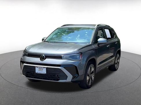 Used 2026 Volkswagen Taos SE AWD/4WD image 7
