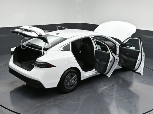 New 2026 Nissan Sentra S w/ S Cold Weather Package image 29