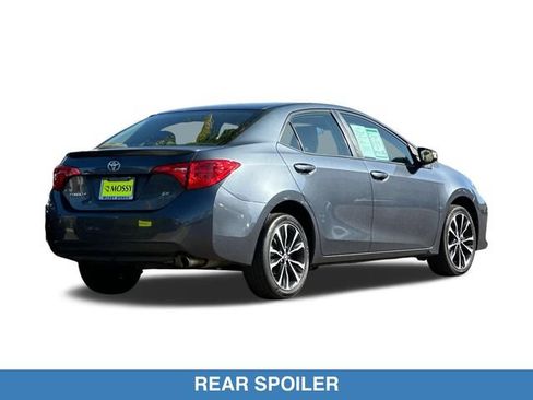 Used 2017 Toyota Corolla SE FWD image 5