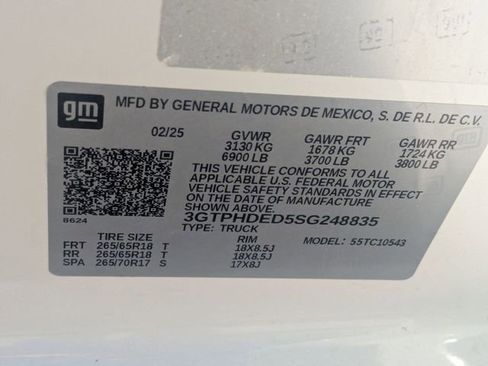 Used 2025 GMC Sierra 1500 SLT RWD image 42