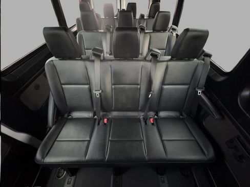 Used 2021 Mercedes-Benz Sprinter 2500 image 12