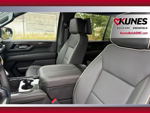 New 2026 GMC Yukon XL Elevation w/ Elevation Premium Package AWD/4WD image 37