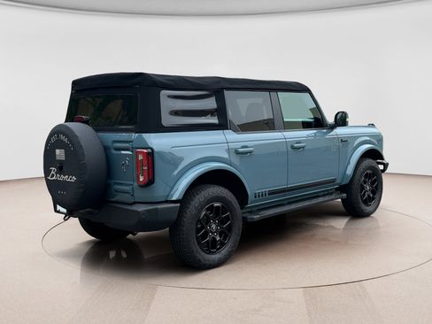 Used 2022 Ford Bronco Outer Banks AWD/4WD image 5