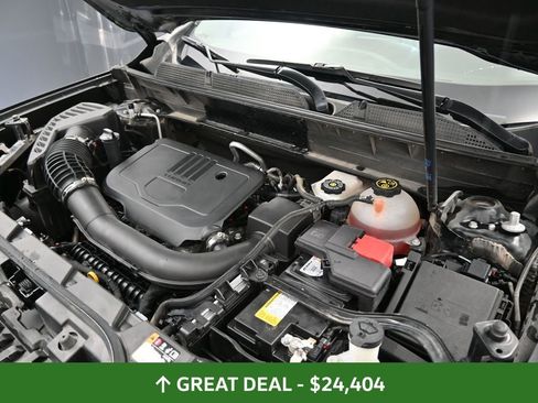 Used 2023 GMC Acadia SLT image 14