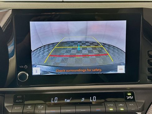 Used 2026 Toyota Camry SE w/ Convenience Package FWD image 14