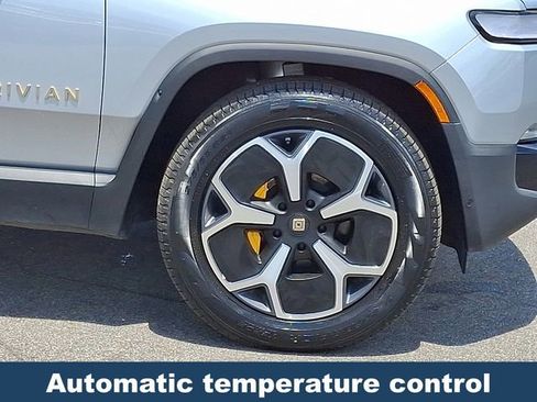 Used 2022 Rivian R1T Adventure image 10