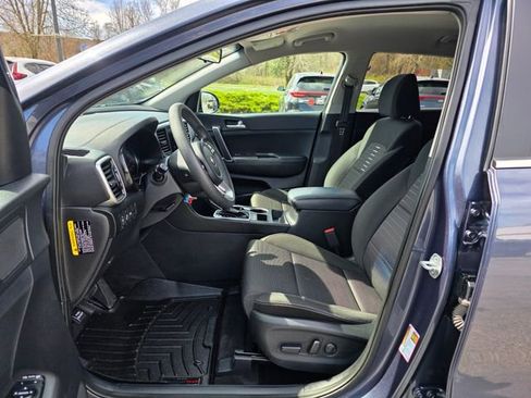 Used 2020 Kia Sportage LX w/ LX Popular Package AWD/4WD image 16