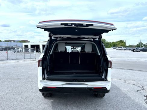 Used 2025 Lincoln Navigator Reserve AWD/4WD image 23