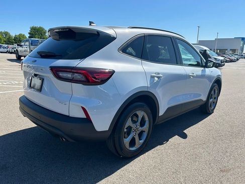 Certified 2025 Ford Escape ST-Line w/ Tech Pack #1 AWD/4WD image 8
