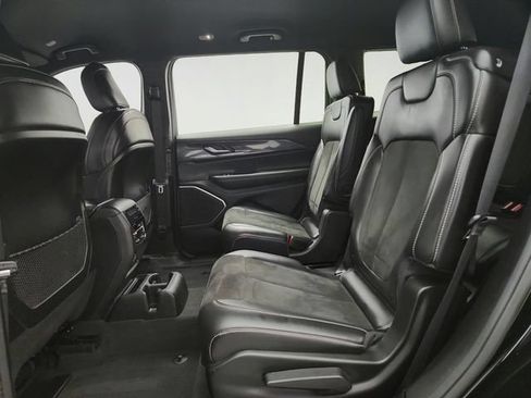 Used 2022 Jeep Grand Cherokee L Laredo AWD/4WD image 22