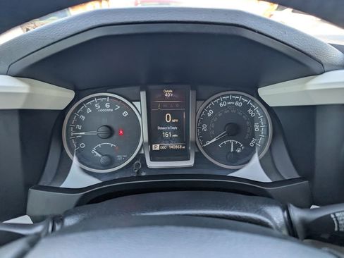 Used 2018 Toyota Tacoma SR5 image 17