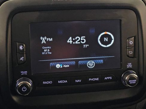 Used 2017 Jeep Renegade Limited AWD/4WD image 12