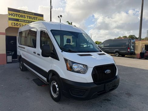 Used 2022 Ford Transit 150 Medium Roof image 9