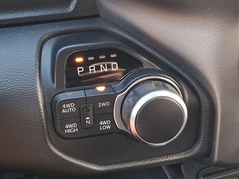 Used 2019 RAM 1500 Big Horn AWD/4WD image 14