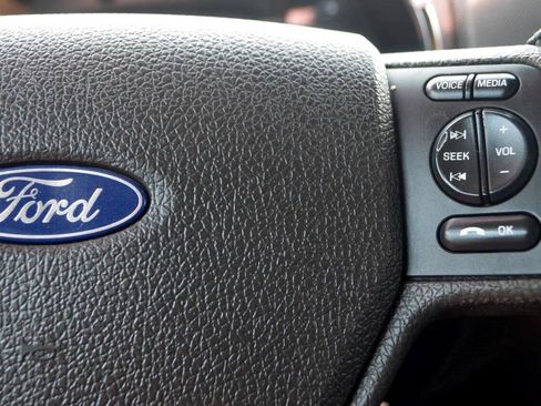 Used 2010 Ford Explorer XLT image 28