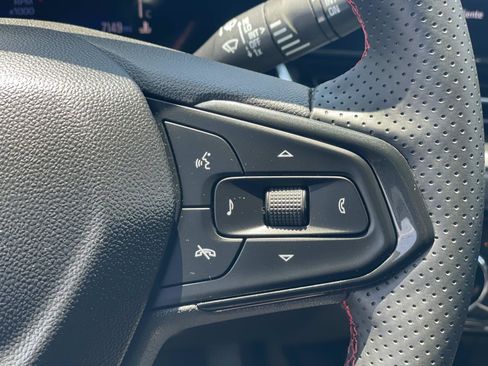 Used 2026 Chevrolet Trax RS w/ Sunroof Package FWD image 12