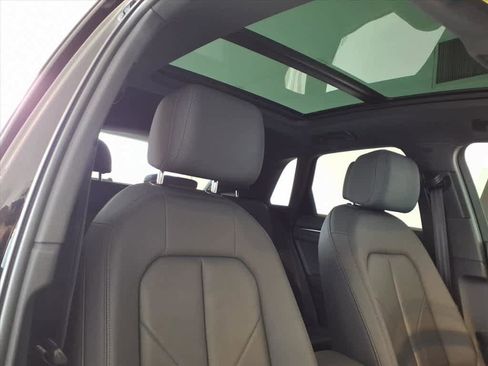 Used 2021 Audi Q3 2.0T Premium w/ Convenience Package AWD/4WD image 23