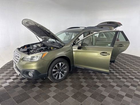 Used 2016 Subaru Outback 3.6R Limited w/ Popular Package #4 AWD/4WD image 12