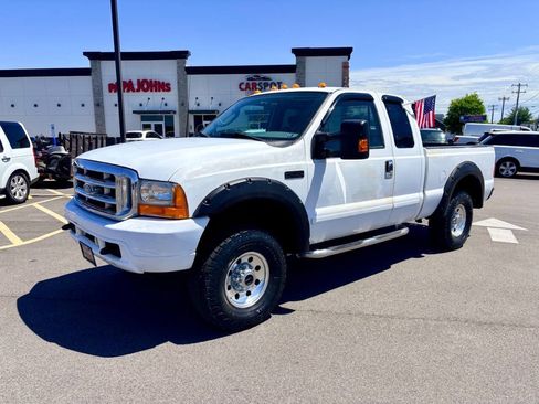 Used 2003 Ford F250 XLT AWD/4WD image 2
