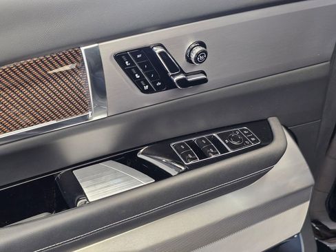 New 2026 Cadillac Vistiq Sport image 23