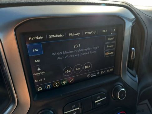 Used 2021 Chevrolet Silverado 1500 LT w/ Z71 Off-Road Package image 22