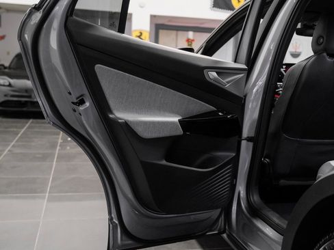 Used 2023 Volkswagen ID.4 Pro image 46