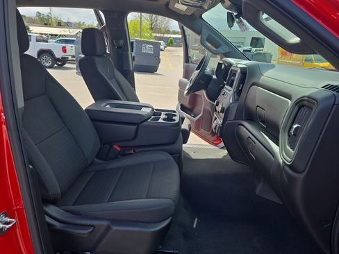 Used 2025 Chevrolet Silverado 1500 Custom RWD image 10
