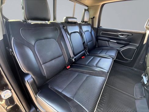 Used 2022 RAM 1500 Laramie AWD/4WD image 28