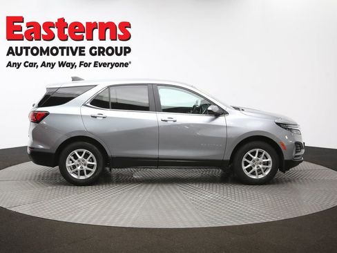 Used 2023 Chevrolet Equinox LT image 43