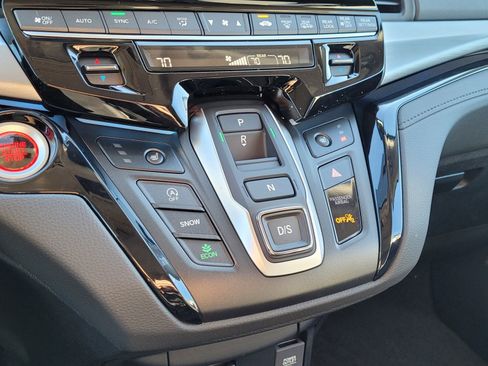 New 2026 Honda Odyssey Touring image 12