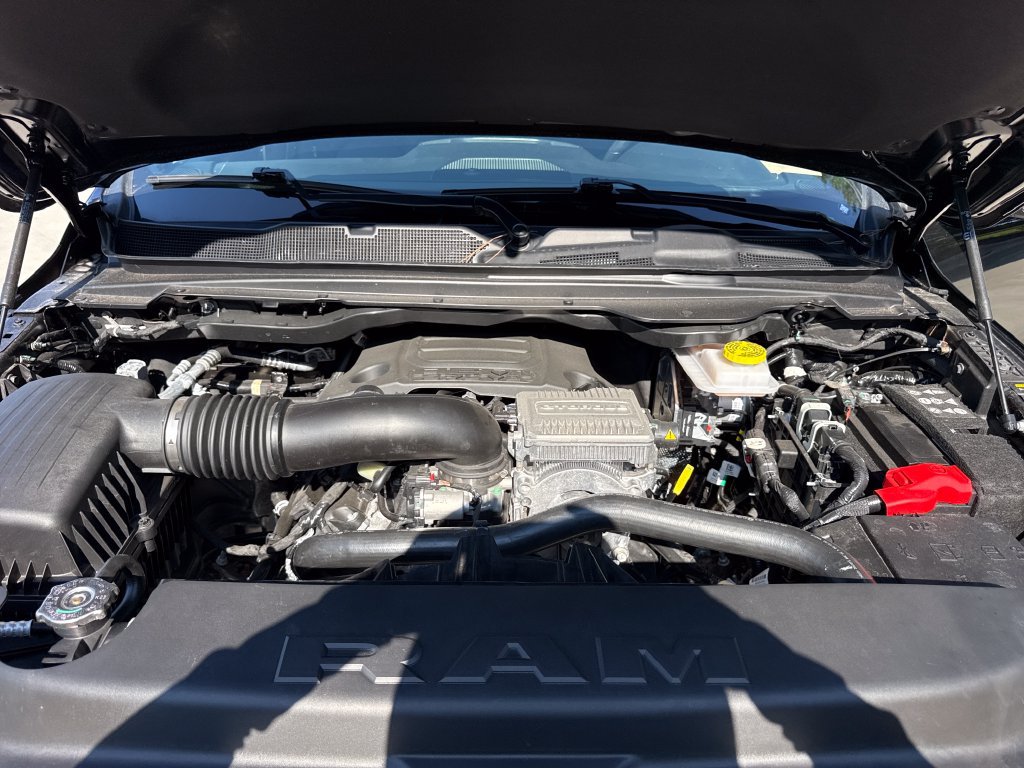 Used 2026 RAM 1500 Express AWD/4WD image 36