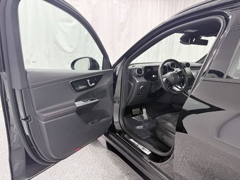 Used 2024 Mercedes-Benz GLC 43 AMG 4MATIC image 10