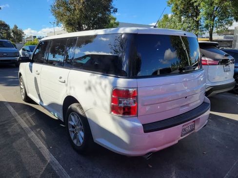 Used 2019 Ford Flex SE FWD image 4