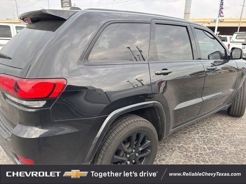 Used 2021 Jeep Grand Cherokee Laredo X image 9