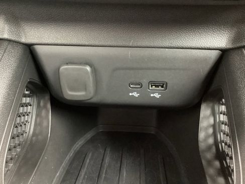 Certified 2025 Chevrolet TrailBlazer ACTIV image 24