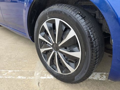 Used 2014 Dodge Avenger SE FWD image 26