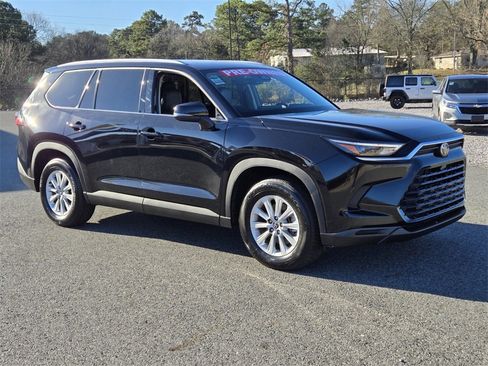 Used 2025 Toyota Grand Highlander AWD image 7