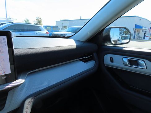 New 2026 Ford Explorer Active w/ Active Comfort Package image 11